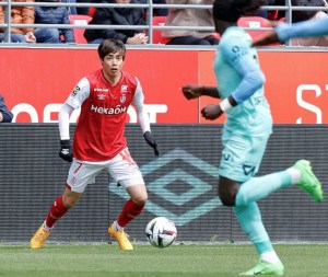 【リーグ・アン速報】Sランスの伊東＆中村ペアが見せ場作るもモンペリエに敗戦