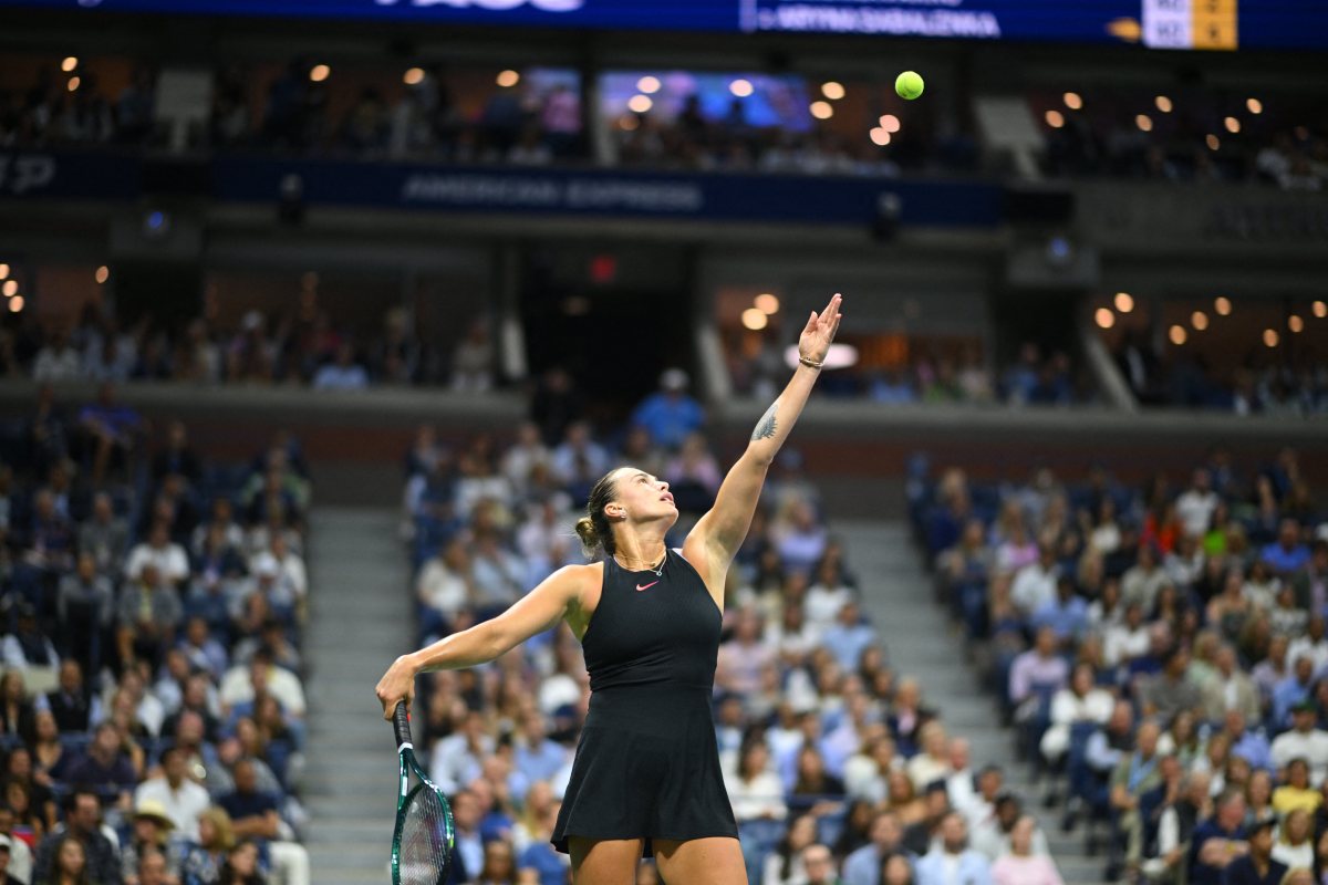 Arena Sabalenka (RUS) during her semi final round match at the 2024 US Open at Billie Jean National Tennis Center in New York City, NY, USA, on September 5, 2024. Photo by Corinne Dubreuil/ABACAPRESS.COM、クレジット：Ｄｕｂｒｅｕｉｌ　Ｃｏｒｉｎｎｅ／ＡＢＡＣＡ／共同通信イメージズ