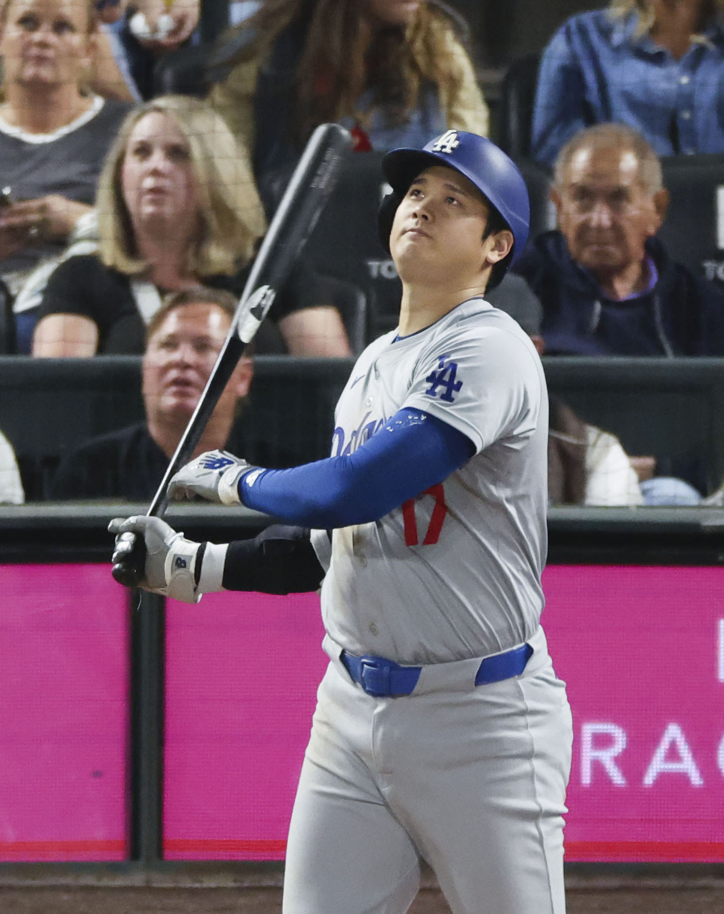 ５４号３ラン放つ大谷 米大リーグ・大谷