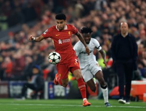 November 5, 2024, Liverpool: Liverpool, England, 5th November 2024. Luis Diaz of Liverpool during the UEFA Champions League match at Anfield, Liverpool. (Credit Image: © Jessica Hornby/CSM via ZUMA Press Wire)、クレジット：©Ｊｅｓｓｉｃａ　Ｈｏｒｎｂｙ／ＣＳＭ　ｖｉａ　ＺＵＭＡ　Ｐｒｅｓｓ　Ｗｉｒｅ／共同通信イメージズ