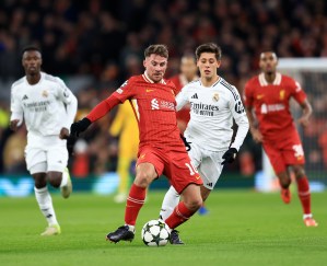 November 27, 2024, Liverpool: Liverpool, England, 27th November 2024. LiverpoolÃ¢â¬â¢s Alexis Mac Allister with Real MadridÃ¢â¬â¢s Arda Guler during the UEFA Champions League match at Anfield, Liverpool. (Credit Image: © Jessica Hornby/CSM via ZUMA Press Wire)、クレジット：©Ｊｅｓｓｉｃａ　Ｈｏｒｎｂｙ／ＣＳＭ　ｖｉａ　ＺＵＭＡ　Ｐｒｅｓｓ　Ｗｉｒｅ／共同通信イメージズ