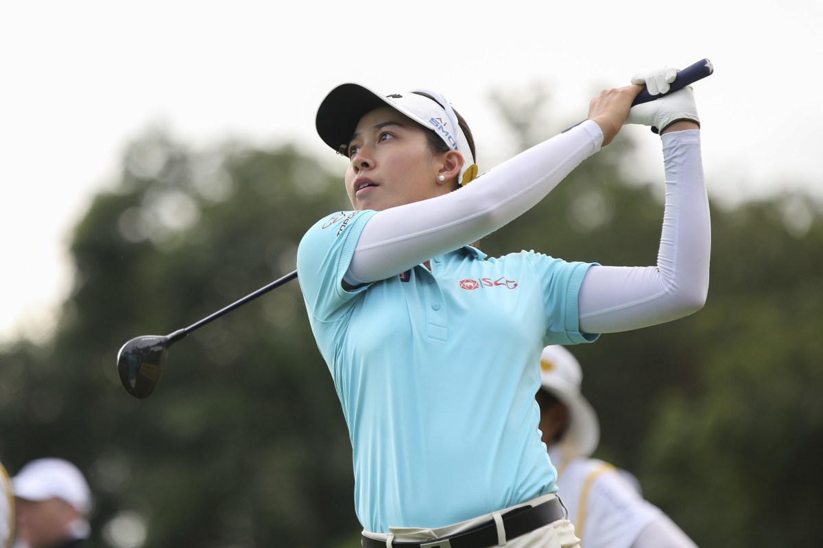 「ＺＵＭＡ　Ｐｒｅｓｓ」 October 27, 2024, Kuala Lumpur, Malaysia: Jeeno Thitikul of Thailand line up her shot from the 2nd tee during the final round of Maybank Championship 2024 on Kuala Lumpur Golf ＆ Country Club golf course at Kuala Lumpur. Maybank Championship 2024 final round. (Credit Image: c Faris Hadziq/SOPA Images via ZUMA Press Wire)、クレジット：cＦａｒｉｓ　Ｈａｄｚｉｑ／ＳＯＰＡ　Ｉｍａｇｅｓ　ｖｉａ　ＺＵＭＡ　Ｐｒｅｓｓ　Ｗｉｒｅ／共同通信イメージズ 「ＺＵＭＡ　Ｐｒｅｓｓ」