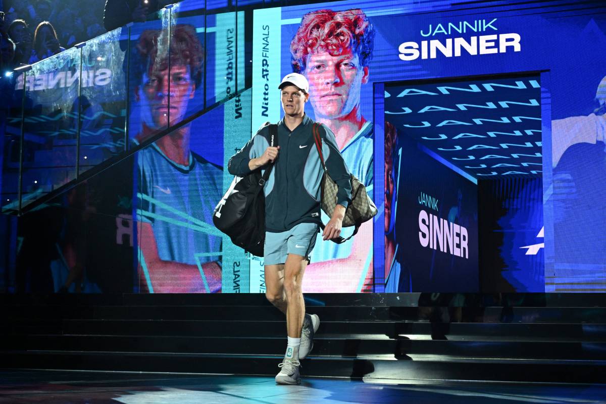 Jannik Sinner (ITA) during his first match at the 2024 Nitto ATP Finals in Torino, Italy, on November 10, 2024. Photo by Corinne Dubreuil/ABACAPRESS.COM、クレジット：Ｄｕｂｒｅｕｉｌ　Ｃｏｒｉｎｎｅ／ＡＢＡＣＡ／共同通信イメージズ 「ＡＢＡＣＡＰＲＥＳＳ．ＣＯＭ」