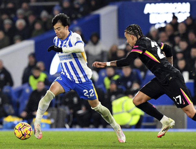 攻め込む三笘　2月14日チェルシー戦