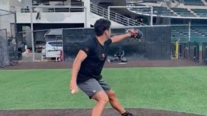 菅野智之が2025年初のブルペン投球を報告　MLBデビューへ調整する姿に応援の声