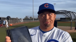 鈴木誠也と今永昇太の“全力変顔”にファン衝撃！「電車の中で見たのが間違い」