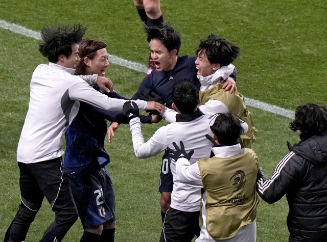 ゴール喜ぶ久保建英 日本、８大会連続Ｗ杯へ