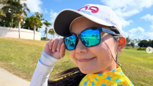 上原彩子、パイナップル柄ウェア＆サングラスの新ルックに「似合ってます」