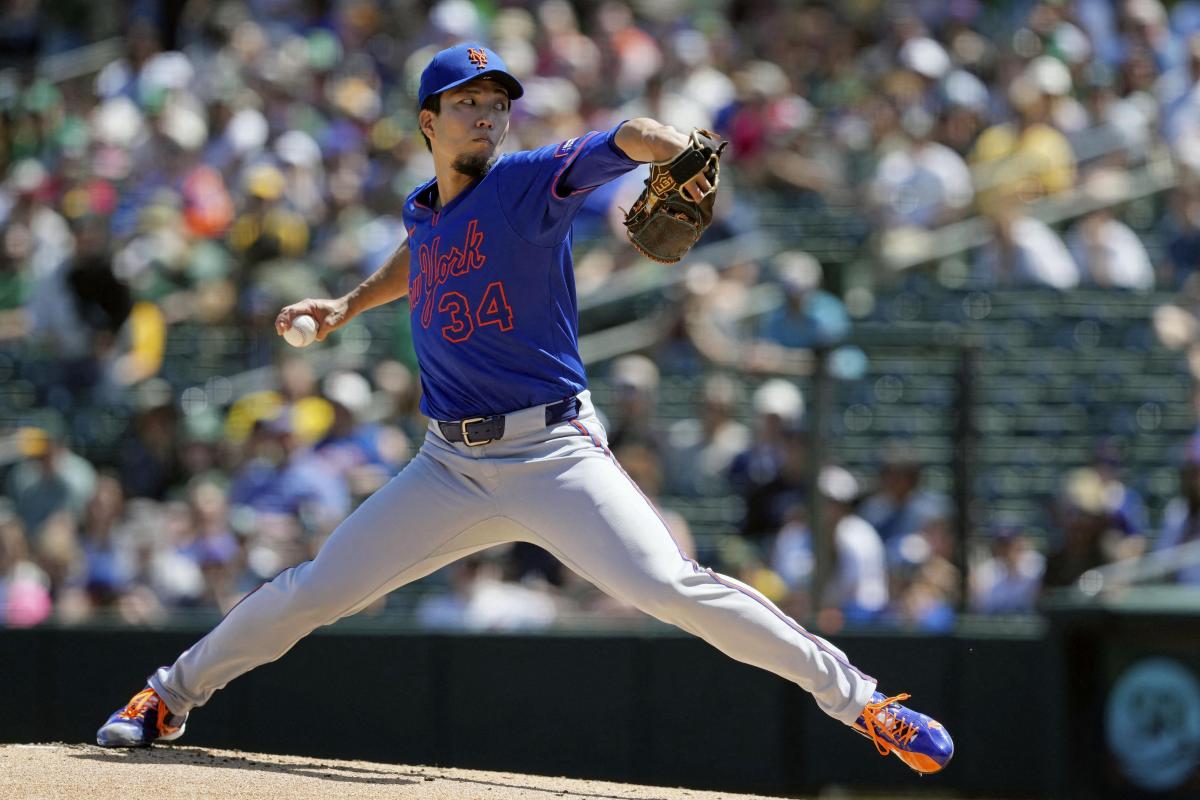 アスレチックス戦に先発し、７回を４安打無失点と好投して２勝目を挙げたメッツ・千賀＝サクラメント（イマジンイメージズ・ロイター＝共同）