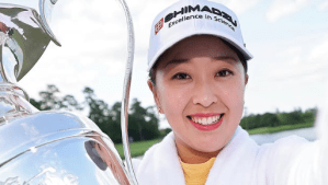 23歳西郷真央がメジャー初制覇！　バスローブ姿の自撮りショットに「最高」「素晴らしい快挙」