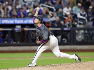 ドジャース戦に先発し、５回⅓を１失点で５勝目を挙げたメッツ・千賀＝ニューヨーク（共同）