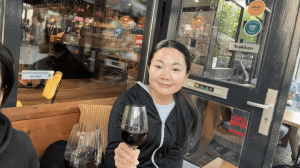 「幸せのお裾分け頂きました」上原彩子、試合後にワインを楽しみリラックス