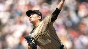 ジャイアンツ戦の８回、登板したパドレス・松井＝サンフランシスコ（ゲッティ＝共同）