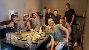 青柳晃洋の近影にファン驚き「人生楽しんでいるようで何より！」