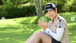 「可愛いすぎてる」「もっともっと見たい」菅沼菜々、ベストプレー表彰で見せた“アイドル”ポーズに注目