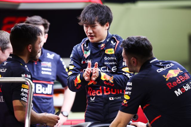 角田裕毅　レッドブル