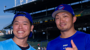 「筋肉の似合う2人」鈴木誠也、カブス始球式に登場の日本人と笑顔の2ショット
