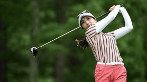 脇元華、短パンから日焼け跡チラリのナイススイング　「今日も綺麗で最高です」「楽しみにしてます」とファン絶賛