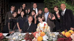 「それにしてもすごいメンバー」吉田沙保里、武尊＆川口葵の結婚式に出席　豪華すぎる集合ショットに驚きの声