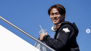 “二刀流先輩”大谷翔平からもらった山本由伸のお揃いヘッドフォンに注目集まる　「愛用してるのすき」「みんないい顔」