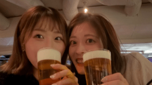 「どこのモデルさん？」「笑顔日本代表」21歳、ゴルフ界注目ルーキーのプライベートショットに称賛殺到