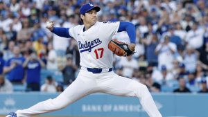 「Ohtani is a baseball god」大谷翔平、英語教科書で“神”扱い？　インパクト大の見出しも「もはや通過点でしかない」