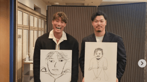 糸井嘉男＆佐藤輝明、“激似”似顔絵との2ショットに反響「テルさん、めちゃめちゃダンディー」「特徴つかんでる」