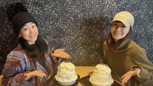 「仲良しで安心した」浅田真央＆村上佳菜子、久々2ショットにファン歓喜！　冬でも“かき氷部”活動報告に「ホッとする」