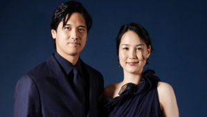 「真美子さんビーナス」大谷翔平&真美子さん、艶やか黒コーデにファンため息　“女神風”ワンショルダードレスが美しすぎる！