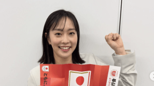 石川佳純の五輪壮行会“白スーツ姿”に反響　「ぶち可愛いのう」「本当に明るい笑顔ですね」とファン骨抜き