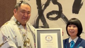 「これぞ真のお相撲さん」41歳・玉鷲、前人未到のギネス認定！　歴代1位の“1763回”に称賛殺到「凄すぎる」「来場所も伸びる」