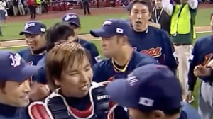 「あれから20年…」MLB公式がWBC初代王者の“伝説映像”を投稿　イチロー＆松坂大輔らの歓喜の瞬間に「よく勝った」「メンバー豪華すぎ」と反響