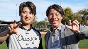 「師弟コンビ」　村上宗隆と高津臣吾氏の「新たな共通点」を象徴する写真公開　「再会出来て良かったですね」ファン歓喜