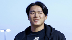 山本由伸、インパクト抜群のTシャツに「何処で売ってんの」の声殺到　日本語メッセージに「かっけぇ」「人柄が詰まってます」