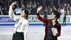 「絶対に秘密な」宇野昌磨、鍵山優真に“五輪でのメディア操縦術”を授ける　禁断のライフハックにファンも「共有ありがとう」「策士すぎる」