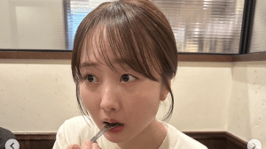 「もぐもぐ望結ちゃん可愛すぎっ」本田望結、もんじゃ“本気食い”ショット公開　キュートな姿に「えぇ顔」「幸せそう」