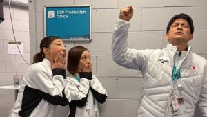 五輪でりくりゅう＆坂本花織がコント？　仲良しな舞台裏に「花織ちゃんが楽しそう」「癒やされたw」とファンに笑顔広がる