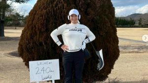 渋野日向子、“くせすごい”オフショット披露「しぶこの木」がある思い出の地でスマイルシンデレラ