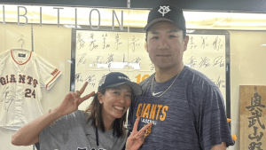 田中将大、14度目の結婚記念日2ショット　妻・里田まいとの仲良しな姿に「ずーっと素敵なご夫婦」「こちらまで幸せな気持ち」と反響