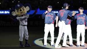 大谷翔平、“理解度が高すぎる”ドアラへの対応　3年越しの再現に絶賛「面白すぎて涙でた」「耳毛まで整えたのに」