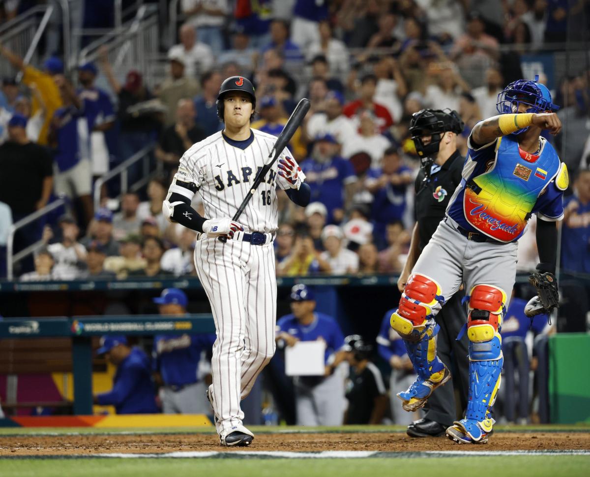 ７回日本１死、見逃し三振に倒れた大谷＝マイアミ（共同）