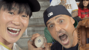 「すんごすぎ！」ナオト・インティライミ、大谷翔平のWBCホームラン球を持ち笑顔　「持ってる男」「いやお前が捕ったんじゃないんかい」とツッコミも