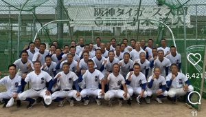 阪神・才木浩人、母校の須磨翔風へ“巨大な寄贈品”　歓喜のガッツポーズ決める球児たちにほっこり「誇れる先輩」「才木に続け続け！」