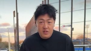 岡本和真、インタビューにボサボサ“寝癖”姿で現れネット爆笑　「正しく答える為に寝てきた？」「世界に見つかってしまった」