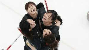 吉田知那美「しばしお別れです」ロコ・ソラーレ退団を報告　仲間へ送った言葉にしみじみ「12年間お疲れ様」「大好きでした！！」