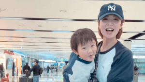 木村沙織「楽しいけど大変」韓国で親子コーデ披露　着回しショットに「なんかセンスあるぅ」「親子で素敵すぎる！」