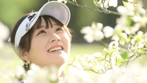 「カメラさんグッド!!」JLPGAが都玲華ら“可愛いメンツ”のソロショット公開　自然体のほほ笑みに「癒やされます」「とっても素敵」