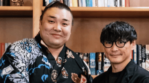 大関・霧島、優勝祝賀会で歌を披露したまさかのゲストにファン興奮「どっちも推しです」「嬉しいツーショット」