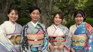 「最強スケーターに見えないw」髙木美帆＆佐藤綾乃ら、園遊会での振り袖集合ショットに衝撃　「いつもと違う」「めちゃめちゃ美しい」