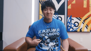 岡本和真、まさかのTシャツ着用にファン二度見　「こぼしてるじゃないの」「らしさ全開ですね」